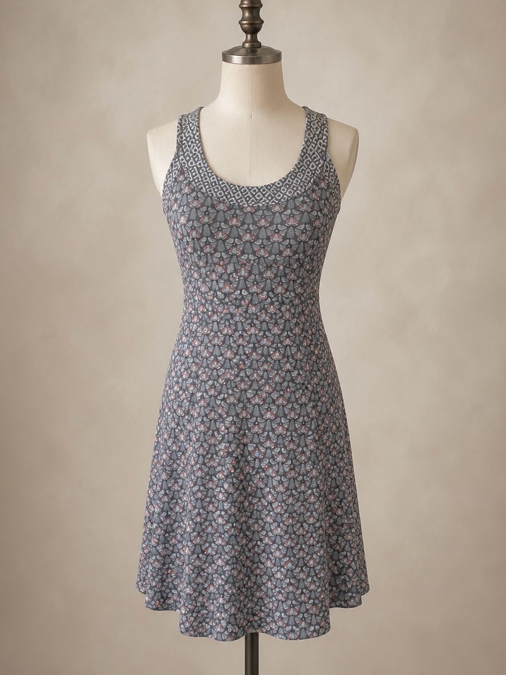 Prana Cali Gray Geo Print Racerback Dress Size Small Athleisure Travel Casual